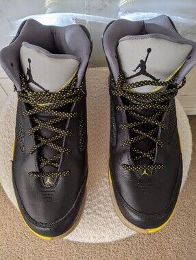 Air Jordan Flight Remix Black/ Yellow Size 9.5